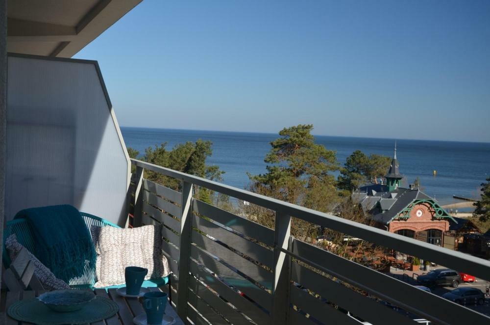 Maly Przytulny Apartament Z Widokiem Na Morze - Po Remoncie Apartment Miedzyzdroje Exterior foto